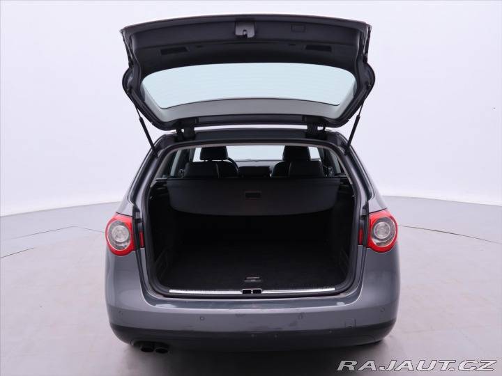 Volkswagen Passat 2,0 TDI 103kW Highline 1. 2007