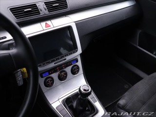 Volkswagen Passat 2,0 TDI 103kW Highline 1. 2007