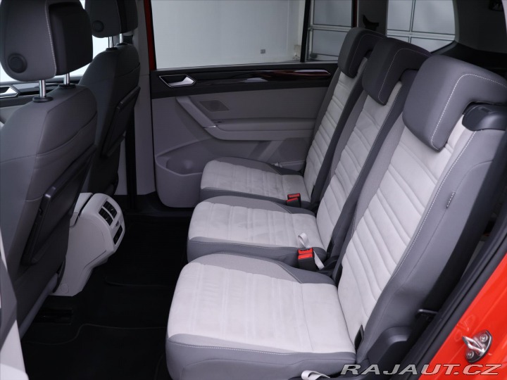 Volkswagen Touran 1,8 TSI 132kW DSG LED 7-M 2017