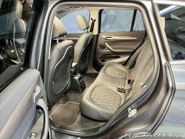 BMW X1 20d xDrive A/T LUXURY, PA 2021