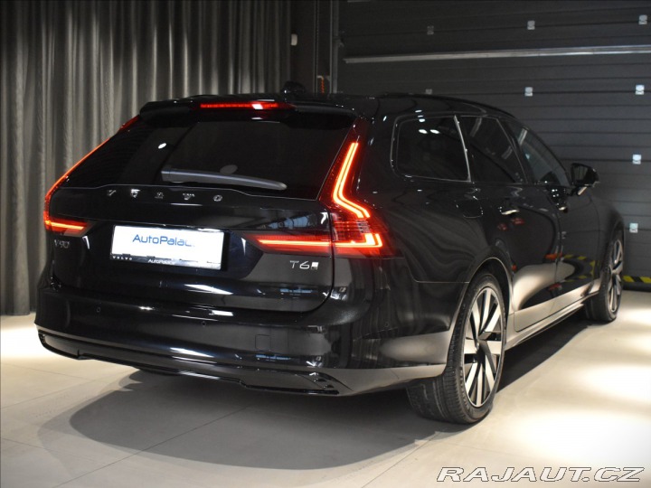 Volvo V90 2,0 Plus Dark T6 Plug-in 2025