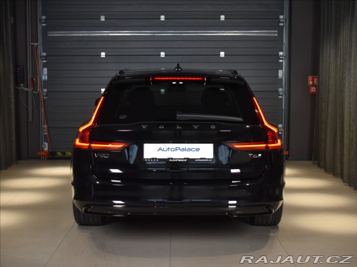 Volvo V90 2,0 Plus Dark T6 Plug-in 2025