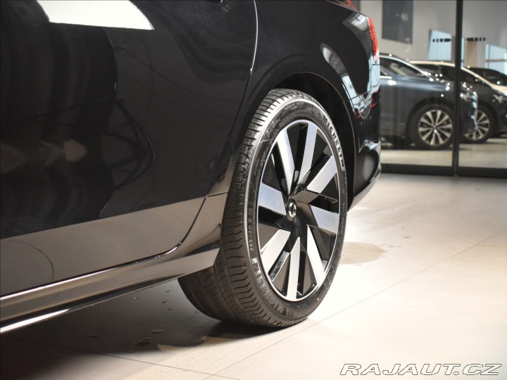 Volvo V90 2,0 Plus Dark T6 Plug-in 2025