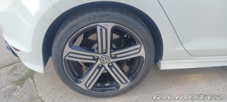 Volkswagen Golf 2,0 7 r 221kw 2015