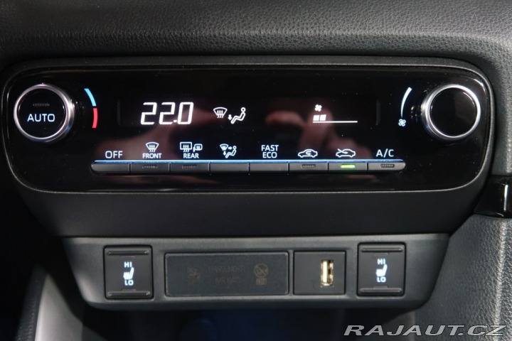 Toyota Yaris 1.5Hybrid,CZ,1Maj,Comfort 2022