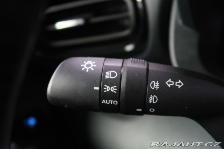 Toyota Yaris 1.5Hybrid,CZ,1Maj,Comfort 2022