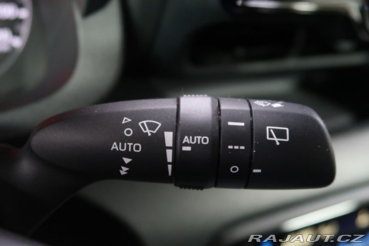 Toyota Yaris 1.5Hybrid,CZ,1Maj,Comfort 2022
