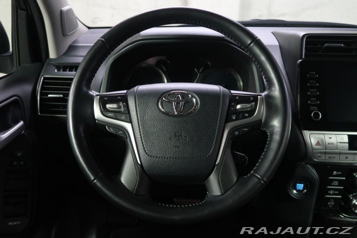 Toyota Land Cruiser 2.8D4D,CZ,1Maj,4x4,Execut 2023