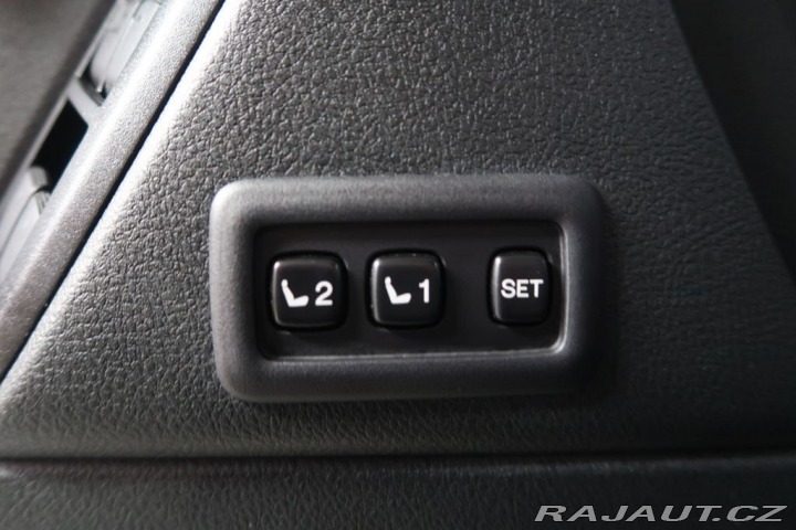 Toyota Land Cruiser 2.8D4D,CZ,1Maj,4x4,Execut 2023