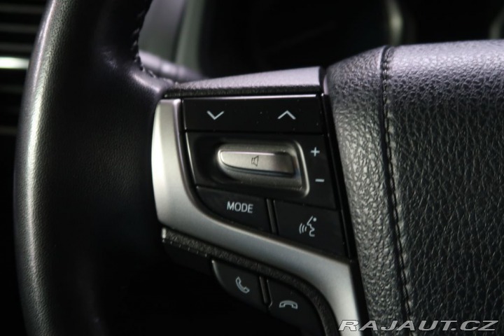 Toyota Land Cruiser 2.8D4D,CZ,1Maj,4x4,Execut 2023