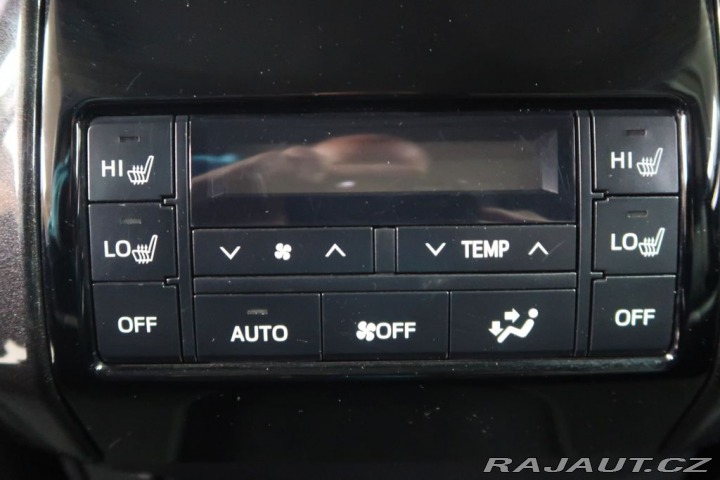 Toyota Land Cruiser 2.8D4D,CZ,1Maj,4x4,Execut 2023