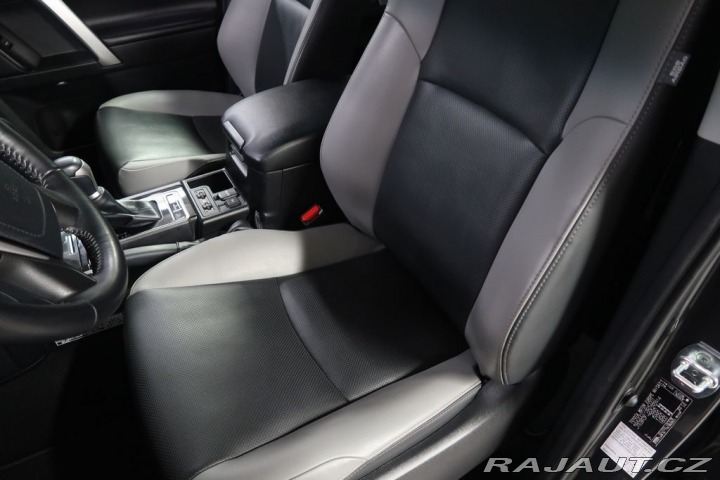 Toyota Land Cruiser 2.8D4D,CZ,1Maj,4x4,Execut 2023