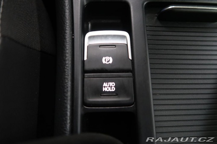 Volkswagen Golf 2.0TDi,110kW,manuál 2013