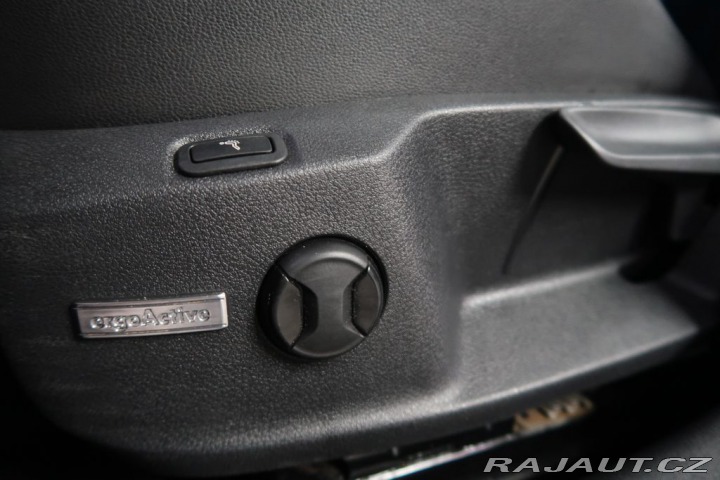Volkswagen Golf 2.0TDi,110kW,manuál 2013
