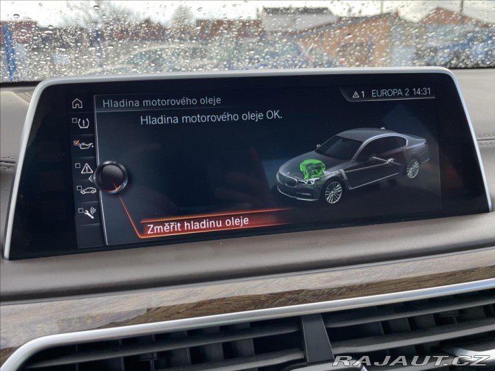 BMW 7 4,4 750i xDrive REZERVACE 2016