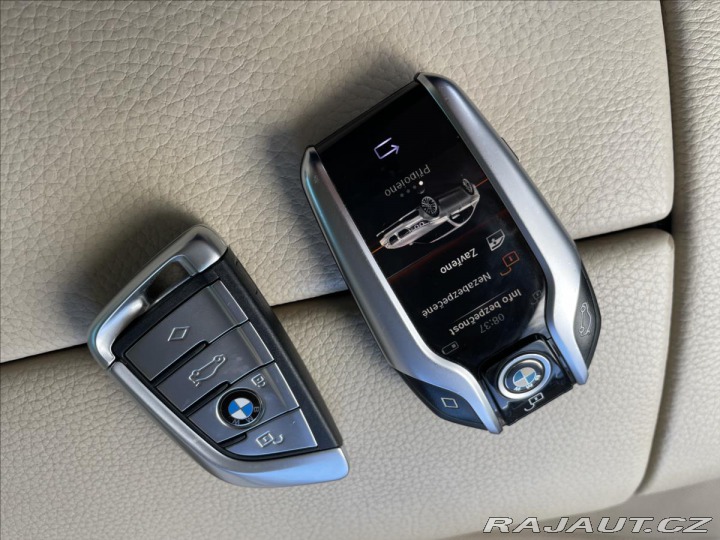BMW 7 4,4 750i xDrive REZERVACE 2016