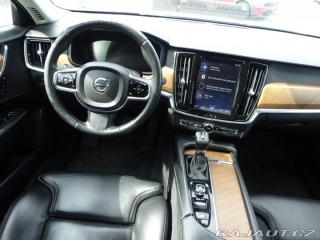 Volvo S90 D4 140kW Inscription ČR 2019