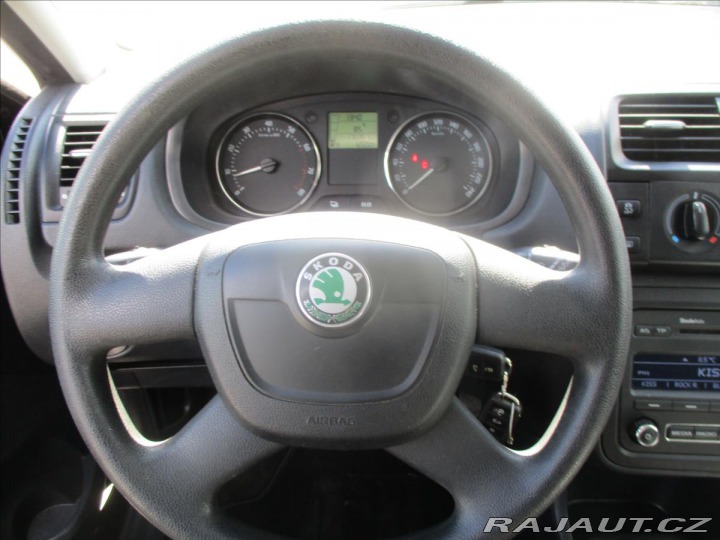 Škoda Fabia 1,4 63kW Ambiente Magic C 2011
