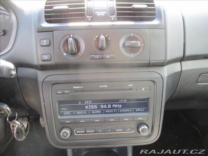 Škoda Fabia 1,4 63kW Ambiente Magic C 2011
