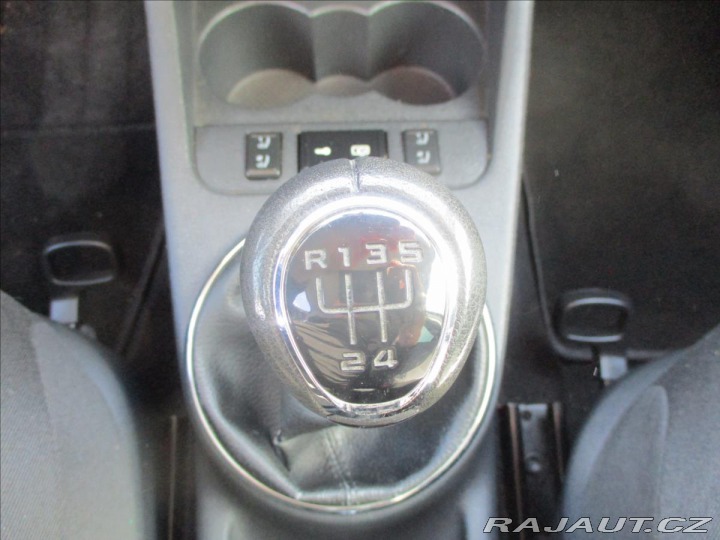 Škoda Fabia 1,4 63kW Ambiente Magic C 2011