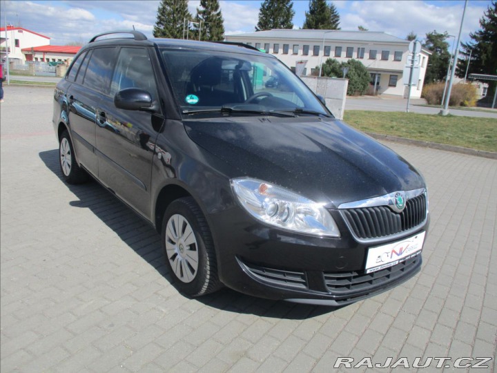 Škoda Fabia 1,4 63kW Ambiente Magic C 2011