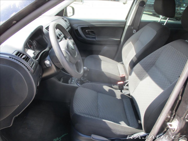 Škoda Fabia 1,4 63kW Ambiente Magic C 2011