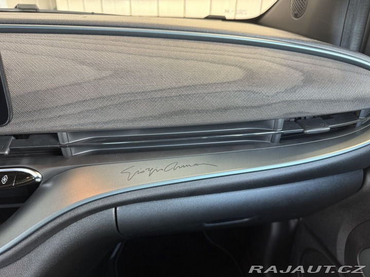 Fiat 500e Giorgio Armani Hatchback 2025