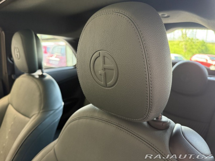 Fiat 500e Giorgio Armani Hatchback 2025