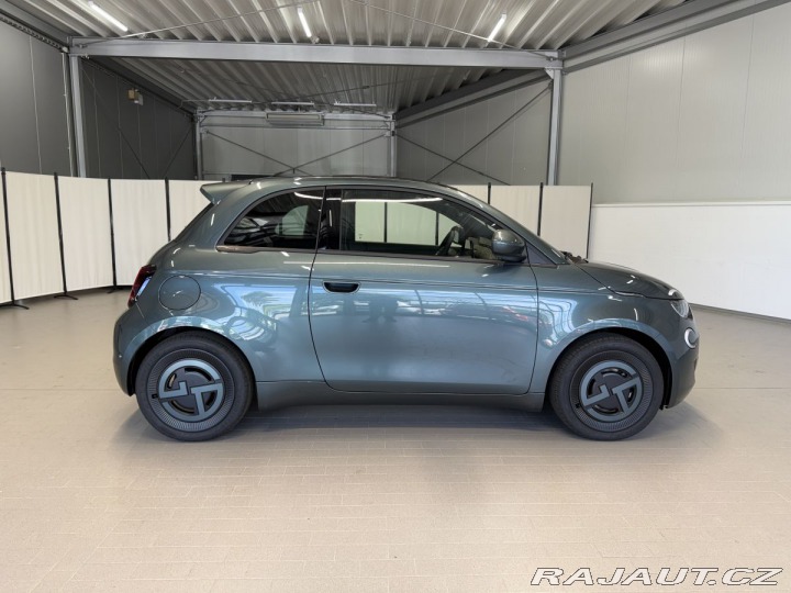Fiat 500e Giorgio Armani Hatchback 2025