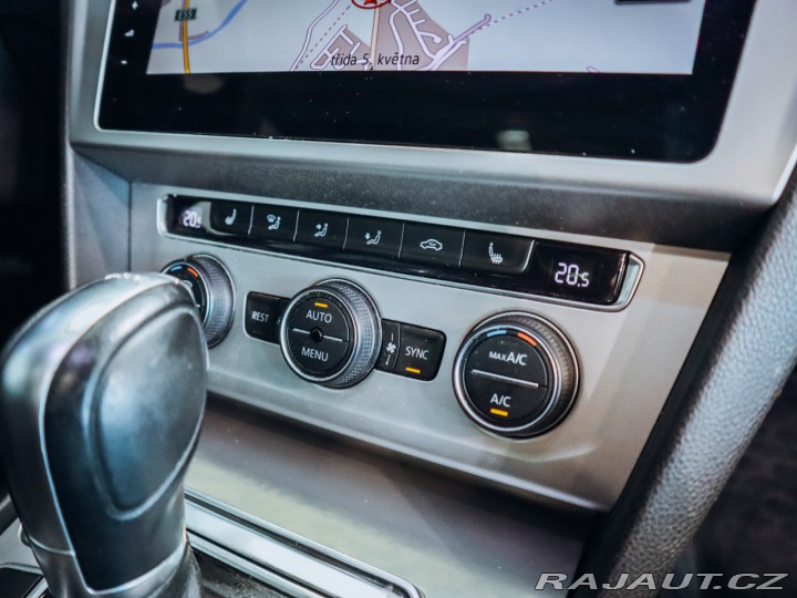 Volkswagen Passat 2.0TDI Highline DSG 2018