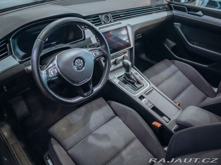 Volkswagen Passat 2.0TDI Highline DSG 2018