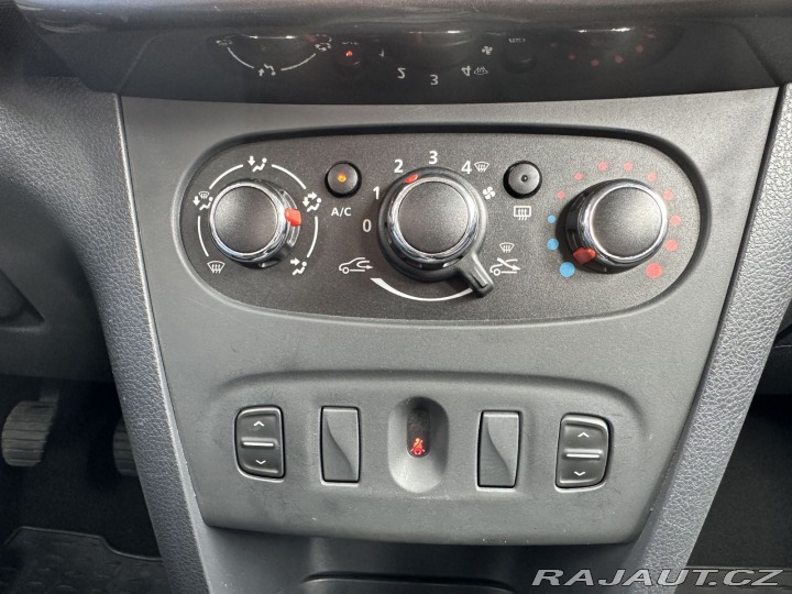 Dacia Sandero 1,2 16V 54kW AC 1.MAJ SER 2016