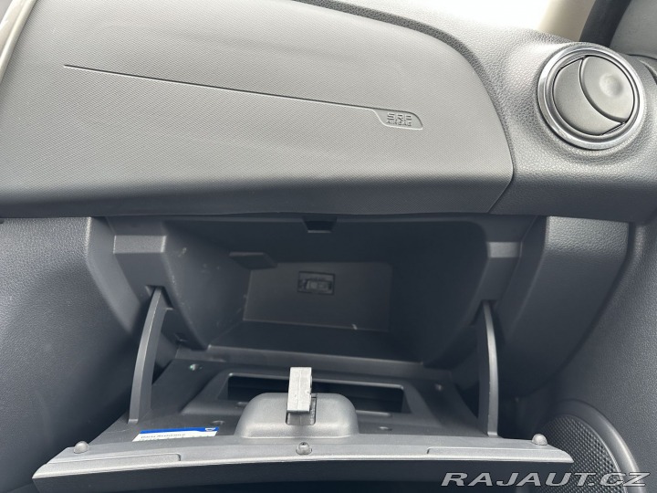 Dacia Sandero 1,2 16V 54kW AC 1.MAJ SER 2016