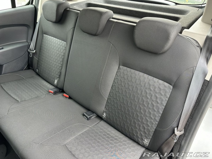 Dacia Sandero 1,2 16V 54kW AC 1.MAJ SER 2016