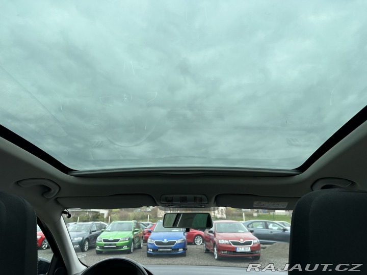 Škoda Rapid 1,2TSI 77KW STYLE 2.MAJIT 2014