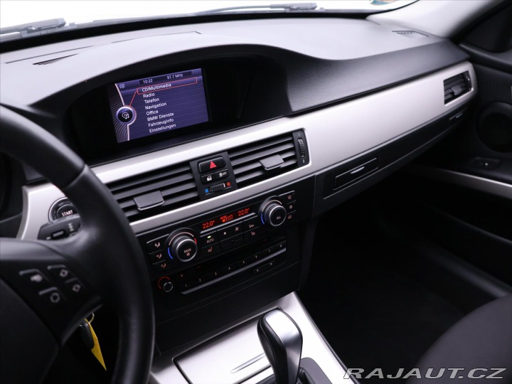 BMW 3 2,0 320d Aut. Navi Tempo 2012