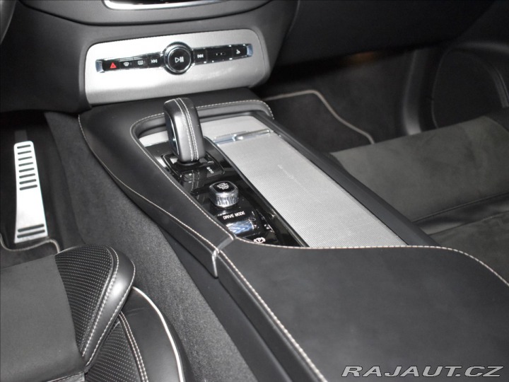 Volvo XC90 2,0 B5 AWD R-design Pano, 2020