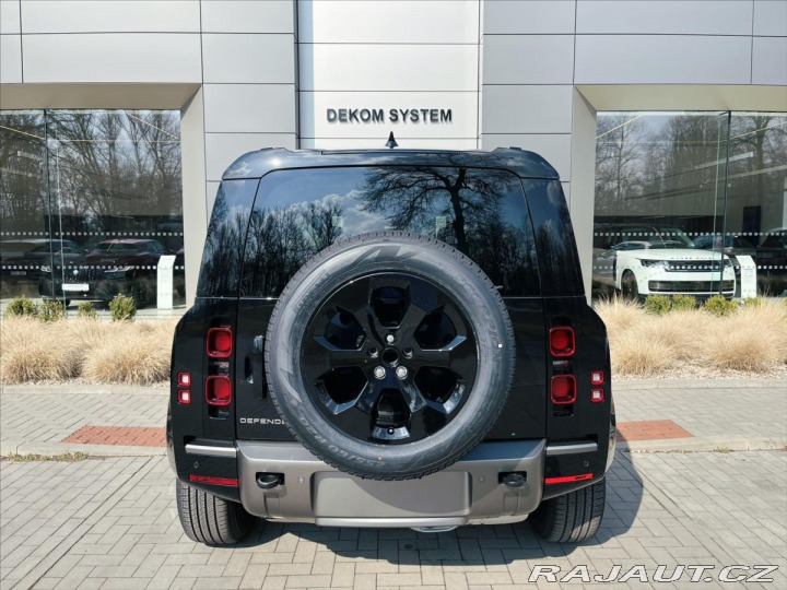Land Rover Defender 3,0 110 X-Dynamic SE D250 2025