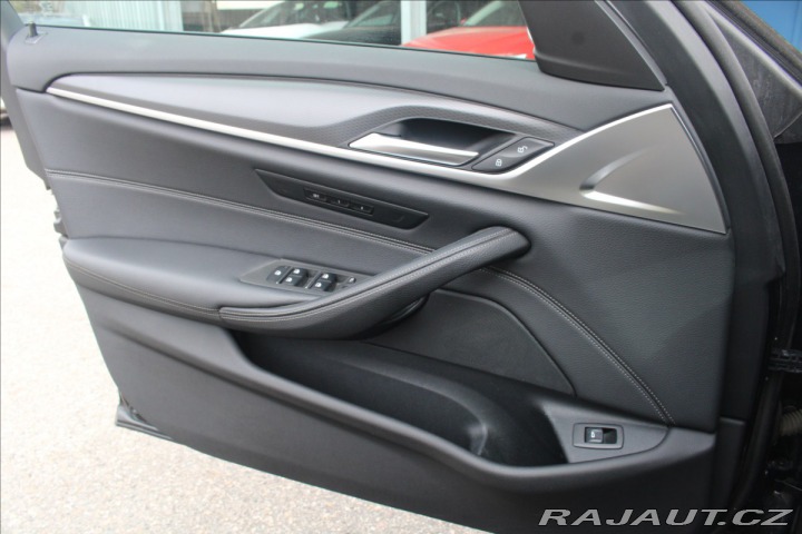 BMW 5 3,0 530d xDriveTouring M 2021