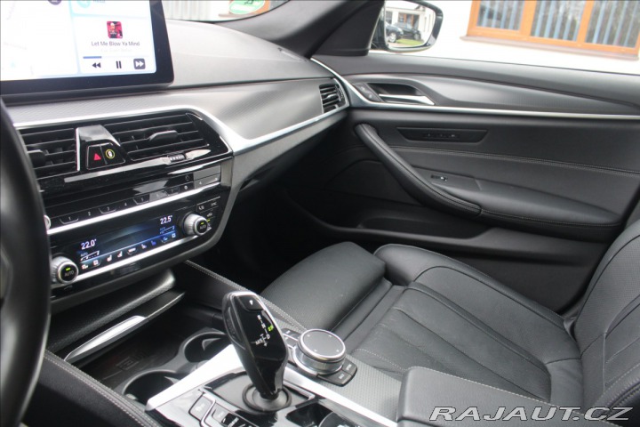 BMW 5 3,0 530d xDriveTouring M 2021