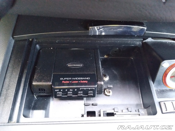 Volkswagen Touareg 3.0 TDI DSG 4 MOTION DPH 2009
