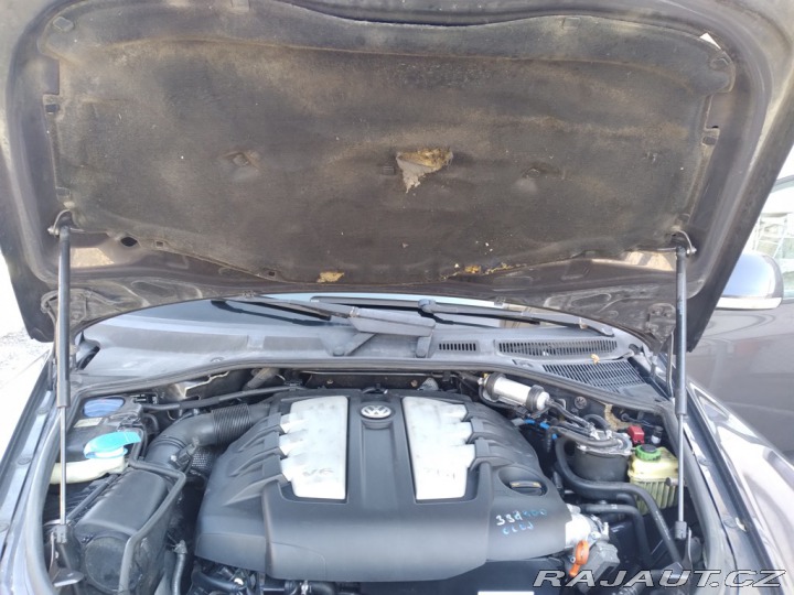 Volkswagen Touareg 3.0 TDI DSG 4 MOTION DPH 2009