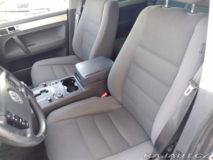 Volkswagen Touareg 3.0 TDI DSG 4 MOTION DPH 2009