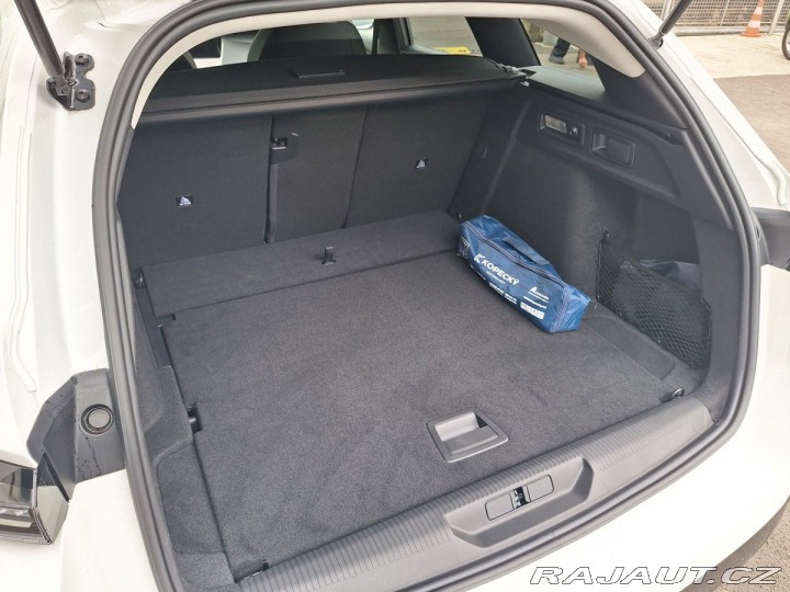 Peugeot 308 SW ALLURE 1.5 BHDi 130K E 2025