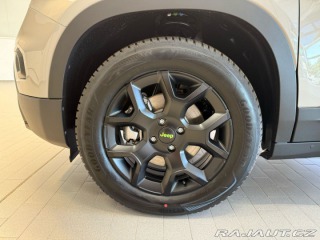 Jeep Avenger 4xe Upland 1.2 Turbo e-Hy 2025