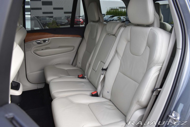 Volvo XC90 B5 AWD INSCRIPTION*7.MÍST 2020