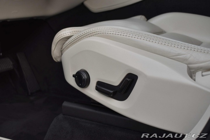 Volvo XC90 B5*REZERVACE* 2020