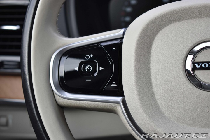 Volvo XC90 B5 AWD INSCRIPTION*7.MÍST 2020