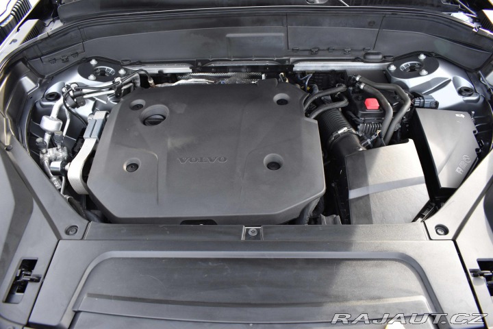 Volvo XC90 B5 AWD INSCRIPTION*7.MÍST 2020