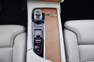 Volvo XC90 B5 AWD INSCRIPTION*7.MÍST 2020